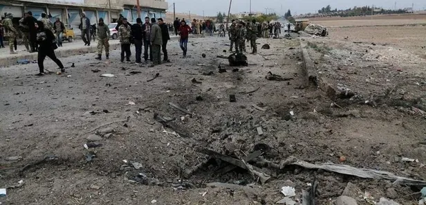 Son dakika: Tel Abyad'da, bombalı araçlı saldırı: 6 yaralı-1