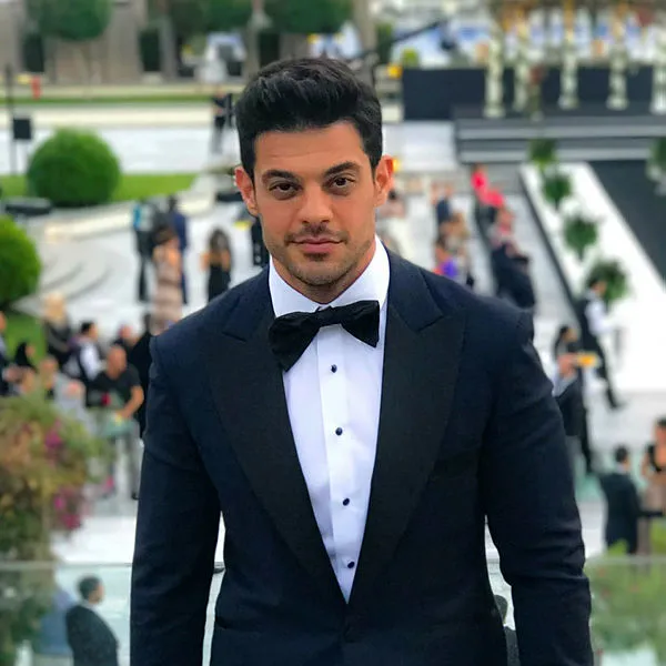 mehmet-dincerler-ne-is-yapiyor-meslegi-ne-hadisenin-yeni-sevgilisi-mehmet-dincerler-kimdir-kac-yasinda-1629878057379.jpg Mehmet Dinçerler ne iş yapıyor, mesleği ne? Hadise'nin yeni sevgilisi Mehmet Dinçerler kimdir, kaç yaşında?-5