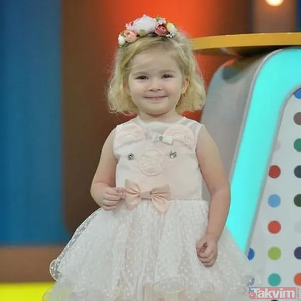 Değişimiyle dikkat çeken Demirbilek için "Ne ara bu kadar büyüdün", "Koca kız olmuşsun resmen" yorumları yapıldı.