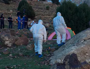 Dünya bu görüntüleri konuşuyor! Teröristler kadın turistlere tecavüz etti...