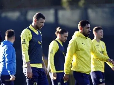 fenerbahce-krunic-ile-bir-kez-daha-masaya-oturacak-1704751109435.jpeg Fenerbahçe Krunic ile bir kez daha masaya oturacak-4