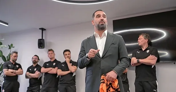 Arda Turan'ın hayali Konferans Ligi'ni kazanmak! Ukraynalılara destek verdi