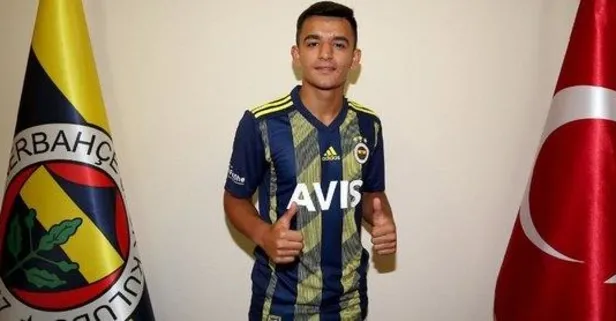 Fenerbahçe'den genç futbolcu Melih Bostan'a profesyonel sözleşme!