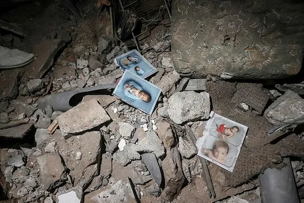 SON DAKİKA I Gazze İçişleri Bakanlığı duyurdu: İsrail uçakları Gazze'de sivillerin sığındığı Rum Ortodoks Kilisesi'ne saldırı düzenledi-3