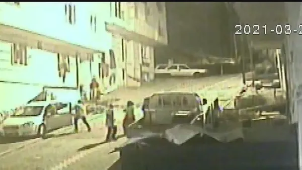 son-dakika-2-cocuk-annesi-22-yasindaki-genc-kadinin-talihsiz-olumu-bir-anda-kendisini-yerde-buldu-1616766721153.jpg SON DAKİKA: 2 çocuk annesi 22 yaşındaki genç kadının talihsiz ölümü! Bir anda kendisini yerde buldu-2