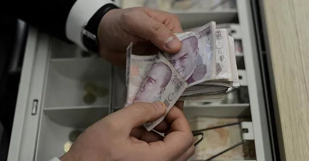 Emekliye 12 bin TL yatıyor! Promosyon kampanyaları hareketlendi: Hangi bankalar ne kadar veriyor?