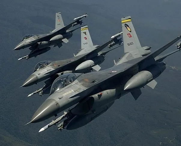 Türk jetleri Kandil’e bomba yağdırdı