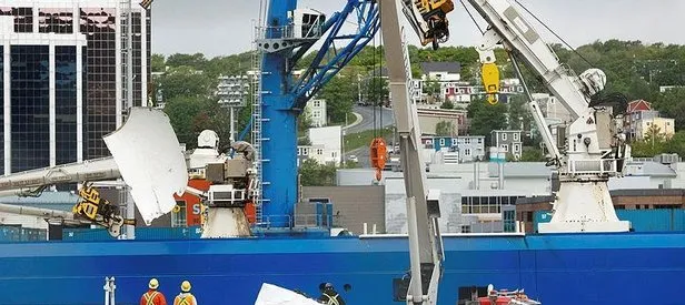 Titan denizaltısının bazı parçaları karaya çıkarıldı