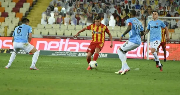 super-ligde-kume-dusen-takimlar-belli-oldu-iste-tff-1-ligden-yoluna-devam-edecek-takimlar-1595708056894.jpeg Süper Lig'de küme düşen takımlar belli oldu! İşte TFF 1. Lig'den yoluna devam edecek takımlar...-1