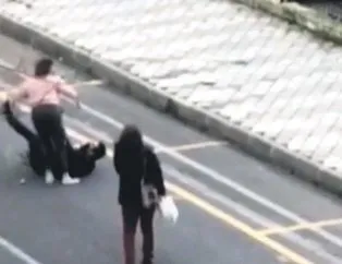 Pınar Y, otomobile sopayla saldırdı