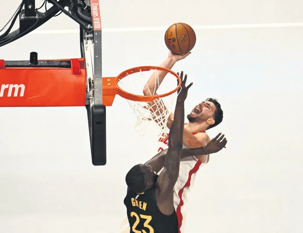 Alperen Houston’ı galibiyete uçurdu