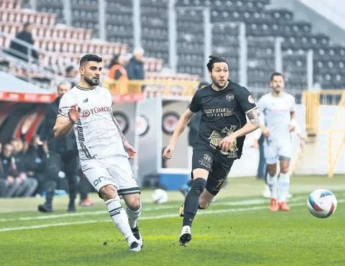 Konya 3 puanla başladı