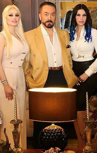 İşte isim isim Adnan Oktar'ın kedicikleri ve Adnan Oktar'ın örgüt şeması