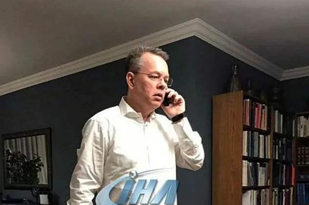ABD'li Rahip Brunson, bavulunu hazırladı