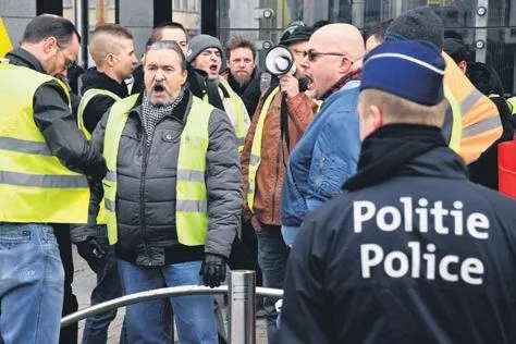 Fransa'da sarı yelekliker durmak bilmiyor!-7