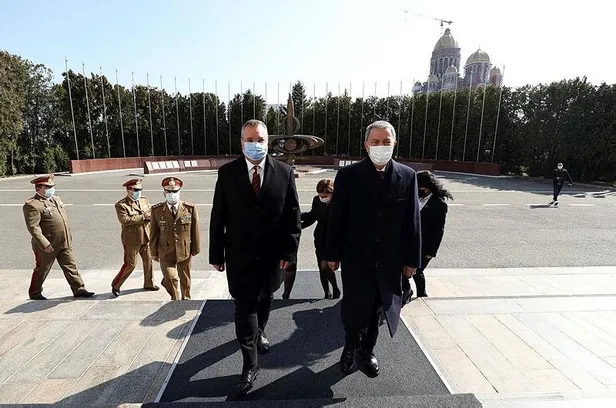 milli-savunma-bakani-akar-duyurdu-hakurk-ve-kandilde-1i-sozde-lider-25-pkkli-terorist-etkisiz-hale-getirildi-1615304605522.jpeg Milli Savunma Bakanı Akar duyurdu: Hakurk ve Kandil’de 1'i sözde lider 25 PKK'lı terörist etkisiz hale getirildi-2