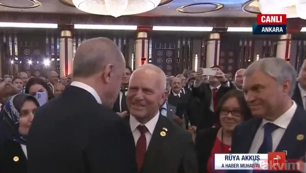 Külliye'de tarihi anlar! Başkan Erdoğan liderlerle tek tek tokalaştı: Paşinyan, Aliyev'in arkasına oturtuldu - 41