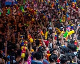 Tayland’da ölüm festivali