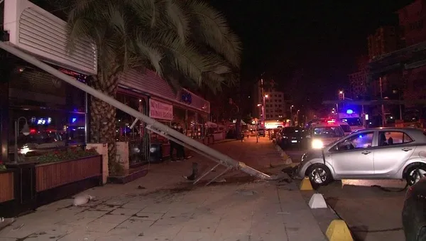 Son dakika: Kadıköy'de kaza yaptı hüngür hüngür ağladı!-2