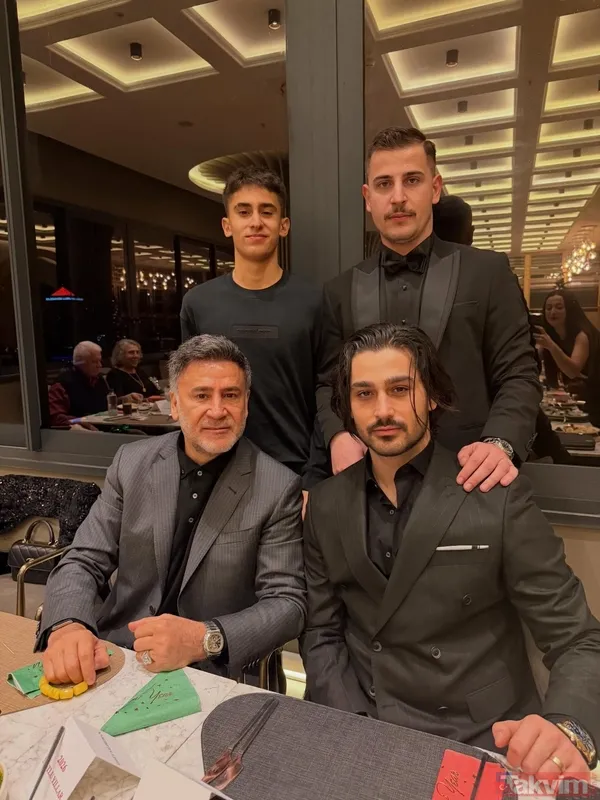 9 çocuk babası İzzet Yıldızhan’dan 25 yıllık eşiyle sürpriz kare: Yenge tam esmer güzeli! - 11