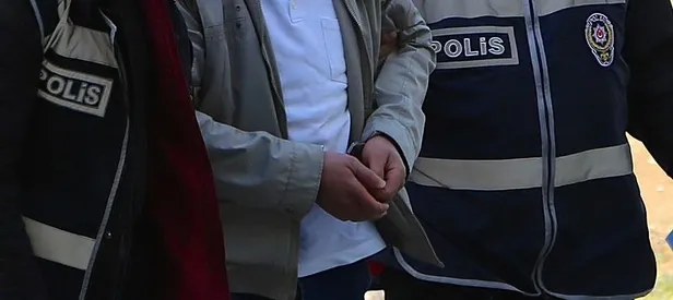 Mübaşirken müdür oldu