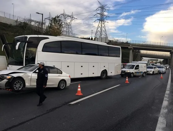 TEM Otoyolu'nda zincirleme trafik kazası: 4 yaralı-3