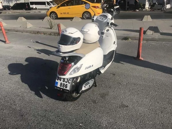 Ünlü tiyatrocu Direnç Dedeoğlu eşiyle birlikte kaza geçirdi! Direnç Dedeoğlu: ''Lütfen beni eşimle aynı hastaneye götürün''-3