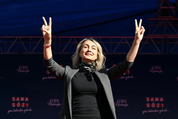 elebasi-abdullah-ocalan-lehine-slogan-atmislardi-kemal-kilicdaroglu-destekcisi-teroristler-paketlendi-1683190730349.jpg Elebaşı Abdullah Öcalan lehine slogan atmışlardı: Kemal Kılıçdaroğlu destekçisi teröristler paketlendi-2