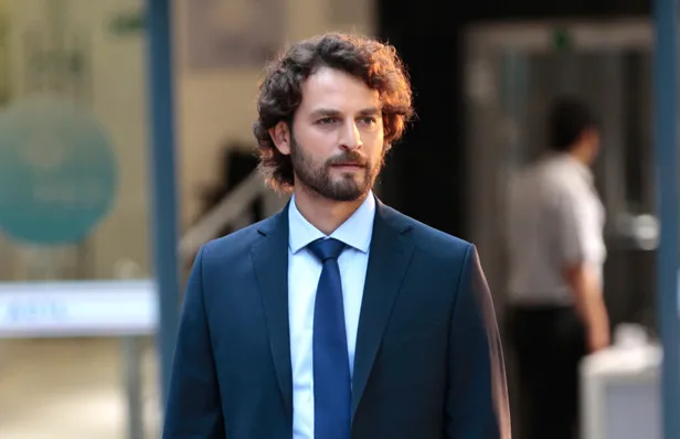 ayriligin-acisi-yuregine-cokecek-masumlar-apartmaninda-yilan-hikayesine-donen-veda-meselesi-1627129405496.jpg Masumlar Apartmanı'nda yılan hikayesine dönen veda meselesi! Ayrılığın acısı yüreğine çökecek!-2