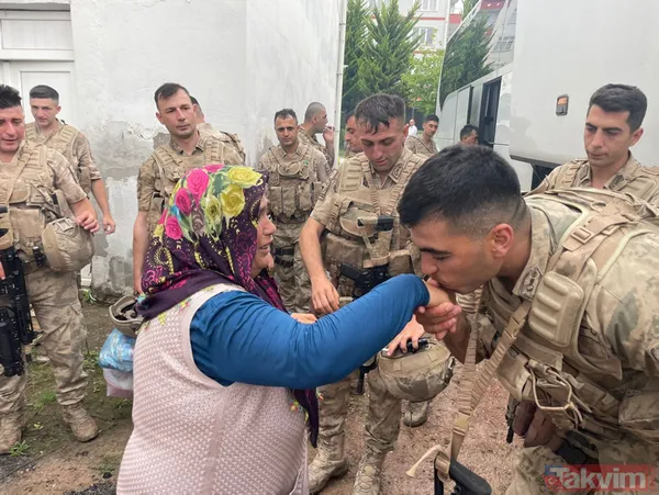 Ordu'dan Suriye'ye! Komandolar dualarla uğurlandı - 24