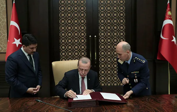 2021-yas-kararlari-terfi-atama-listesi-aciklandi-mi-yas-terfi-atama-kararlari-kimler-terfi-edildi-1628064505312.jpg 2021 YAŞ terfi atama kararları! YAŞ kararları terfi eden, emekli olan komutanlar! YAŞ terfi listesi!-5