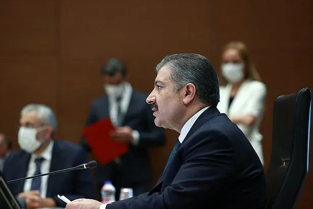 saglik-bakani-fahrettin-koca-koronavirus-bilim-kurulu-sonrasi-acikladi-18-yas-ve-uzeri-icin-asilama-cuma-gunu-basliyor-1624468669237.jpeg