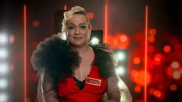 Kırmızı Oda Zekiye Keklik gerçekte kim? Kırmızı Oda Zekiye kimdir? Ayta Sözeri kaç yaşında, aslen nereli? İşte hayatı…-2