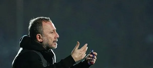 Sergen Yalçın sahada!