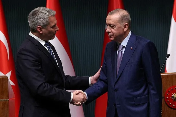 baskan-erdogan-ve-avusturya-cumhuriyeti-sansolyesi-karl-nehammerden-onemli-aciklamalarda-bulundu-1696976370435.jpeg Başkan Erdoğan ve Avusturya Cumhuriyeti Şansölyesi Karl Nehammer'den önemli açıklamalarda bulundu-10