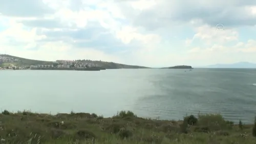 Ege’de eğitim uçağı denize düştü! Olay yerinden görüntüler