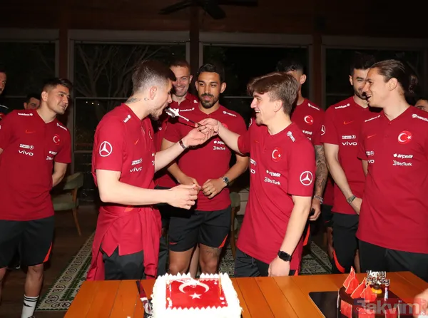 Dorukhan Toköz Beşiktaş'tan ayrılıyor mu? Şampiyonluk kutlamasında 'Gidiyorum' şarkısını seçmesinin nedenini açıkladı - 15