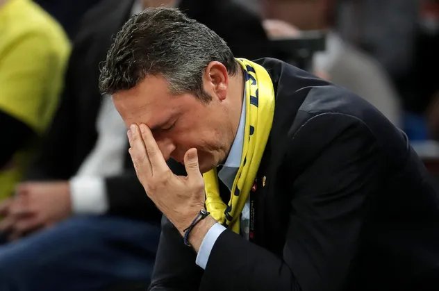 Fenerbahçe'de sular durulmuyor! Ali Koç Aziz Yıldırım'a yakın isimleri tasfiye mi ediyor?