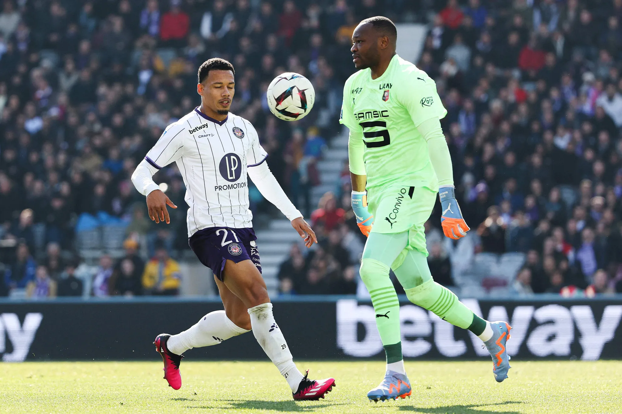 Beşiktaş, Fenerbahçe ve Galatasaray Sambacı yıldızın peşinde! - 18