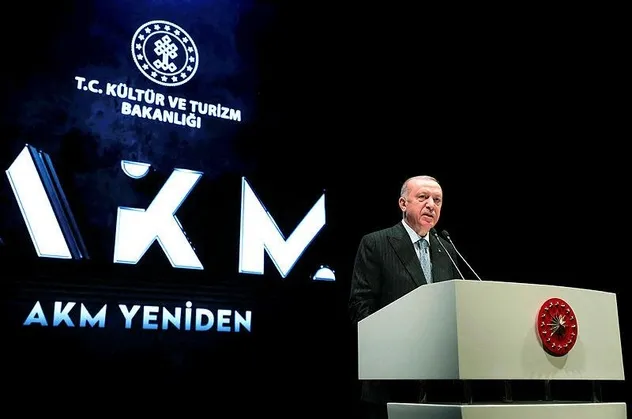 Hıncal Uluç yeni AKM'nin öyküsünü yazdı! Koltukları bile oturulmaz hale gelen AKM'den dünyanın özenerek baktığı yeni AKM'ye!