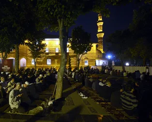 İlk teravih ne zaman? 2019 Teravih namazı nasıl kılınır? Teravih namazı kaç rekat?