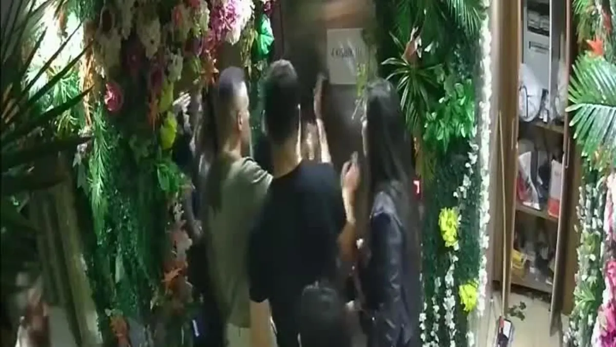 Beyoğlu'nda hesap saldırısı güvenlik kamerasında