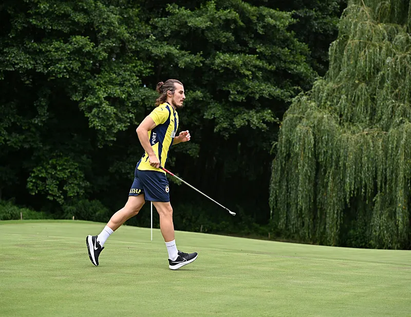 İtalyanlar duyurdu: Fenerbahçe'ye yıldız golcü! En Nesyri beklenirken... - 9