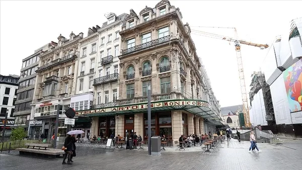 belcikada-art-arda-3-bicakli-saldiri-2-olu-3-yarali-1669705166770.jpg Belçika'da art arda 3 bıçaklı saldırı: 2 ölü, 3 yaralı-3