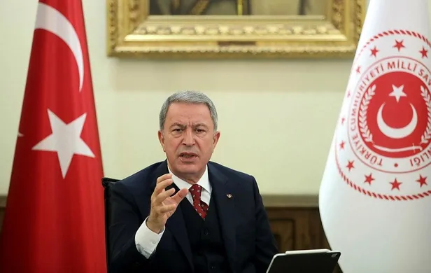 Son dakika: Bakan Akar açıkladı: Haftada 1 milyon maske, 5 bin tulum, 5 bin litre dezenfektan üretiliyor-1
