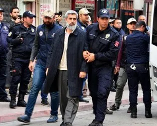Alpaslan Kuytul dört duvarı boyladı