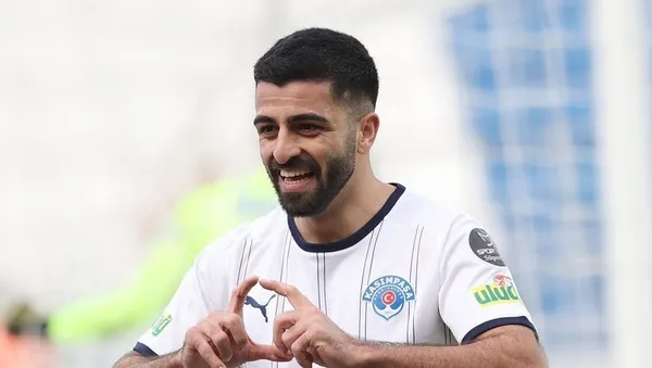 ozel-haber-i-umut-bozuk-savasi-galatasaray-besiktas-ve-fenerbahce-yogun-mesaide-1648892297415.jpg Özel Haber I Umut Bozok savaşı! Galatasaray, Beşiktaş ve Fenerbahçe yoğun mesaide-3