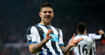 Fenerbahçe Aleksandar Mitrovici gündemine aldı