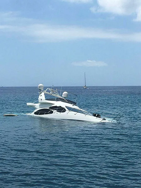 Muğla'da lüks yatta korku dolu anlar! 6 kişi balıkçılar tarafından kurtarıldı-2