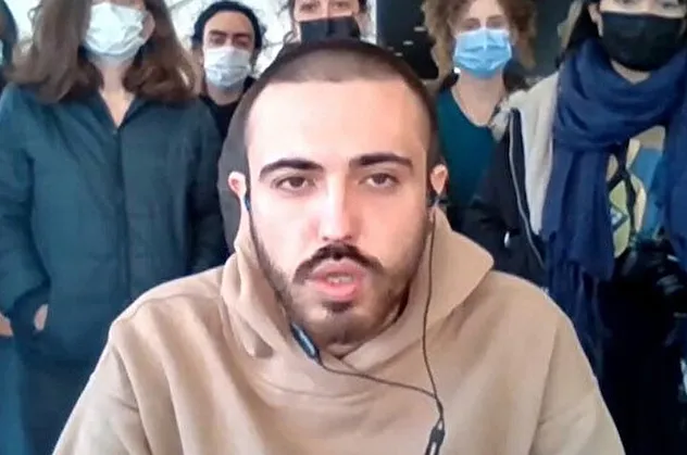 Boğaziçi Üniversitesi provokasyonlarında elebaşı olan Enes Gözüküçük'ten yeni skandal! Dini değerlerle böyle dalga geçti!